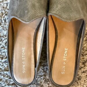 Sun + Stone Women's Snakeskin Patterned Mules